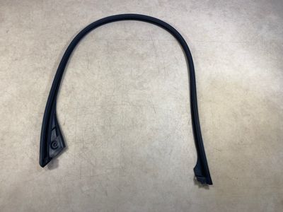 BMW X5 серия E70 уплътнение на врата жлеб врата предна горна лява 51767208583