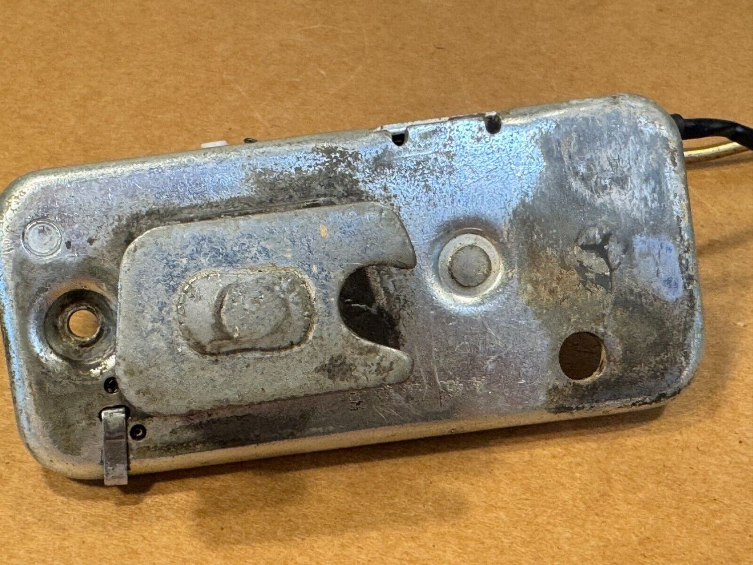 Mercedes G class W463 Genuine Front Left Door Lock A4637200335