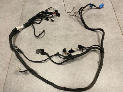 Mercedes G class W463 GENUINE Окабеляване на вратата на предния пътник A4638205415