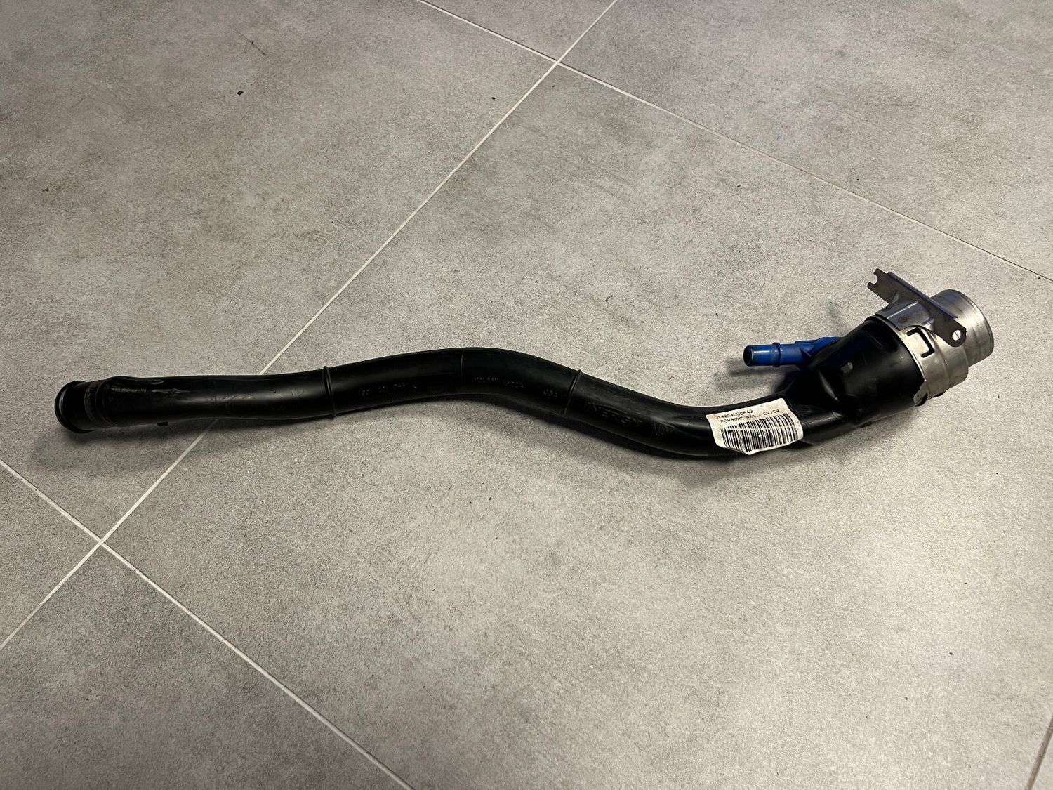 Porsche 911 991 Genuine Fuel Tank Filler Neck 99120104412