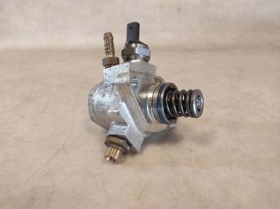 AUDI A3 8V SEAT SKODA FABIA VW GOLF - FUEL PETROL PUMP HIGH PRESSURE, 04E127026H