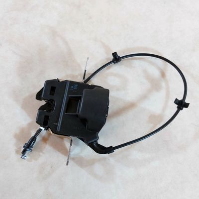 Mercedes C/E W205 S213 OEM ключалка за освобождаване на пантите на задната седалка A2059200476