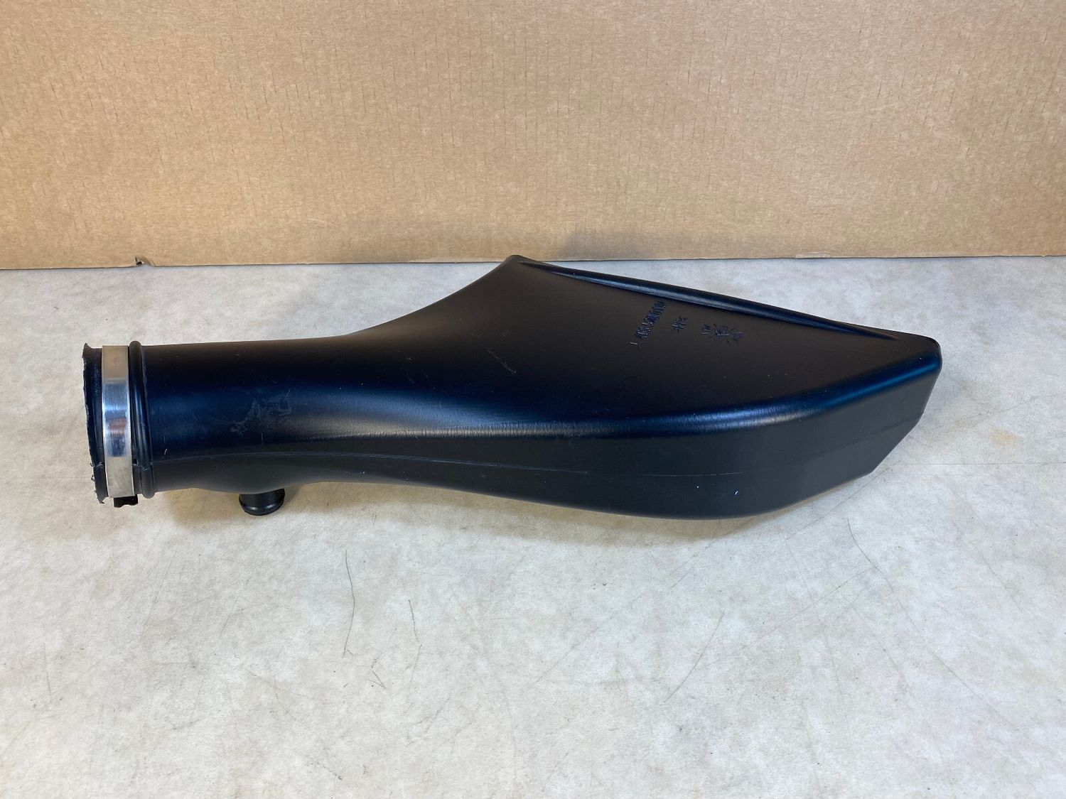 Mercedes G class W463 Genuine INTAKE CONNECTION HOSE RIGHT A4635200104