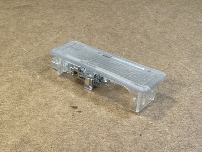 BMW 5 6 7 X5 X6 E/F Series Оригинална интериорна лампа за осветление 5W 63316961999