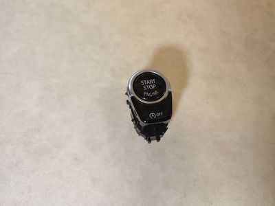 OEM BMW G30 G31 G32 G38 Бутон за стартиране и спиране на двигателя 6835087