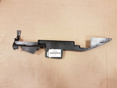 GENUINE AUDI A6 C5 4.2 - RADIATOR AIR GUIDE SHROUD - PASSENGER SIDE 4B3121284