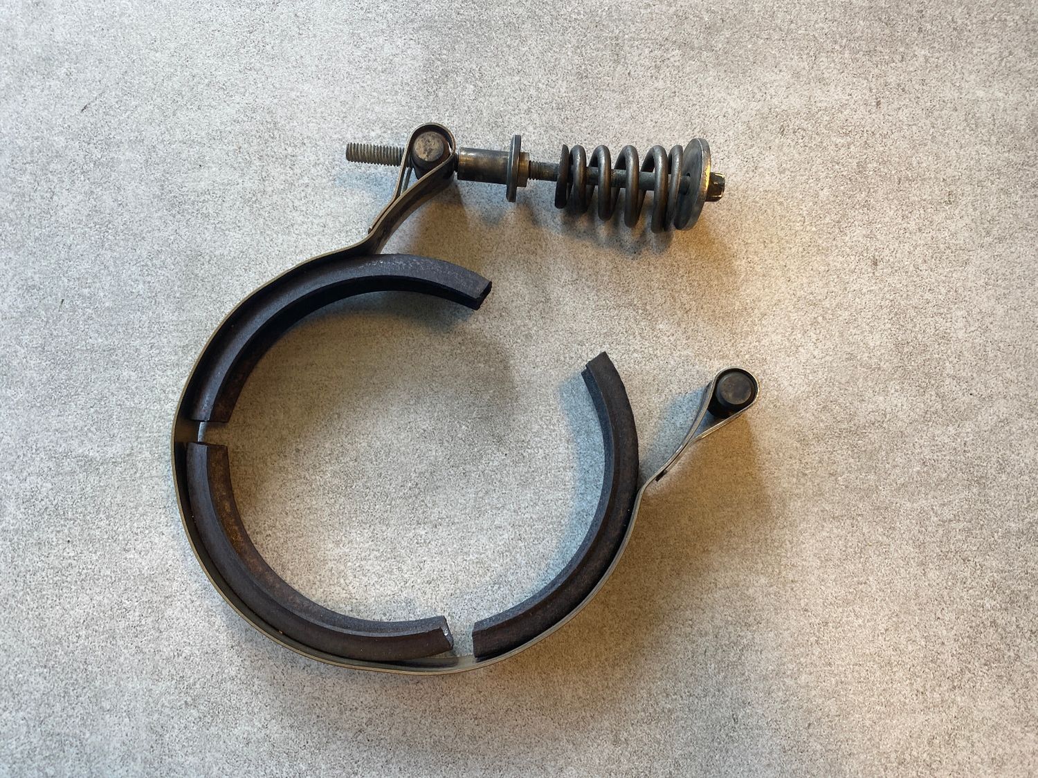 GENUINE BMW X5 E70 X6 E71 Screw clamp 18207793677