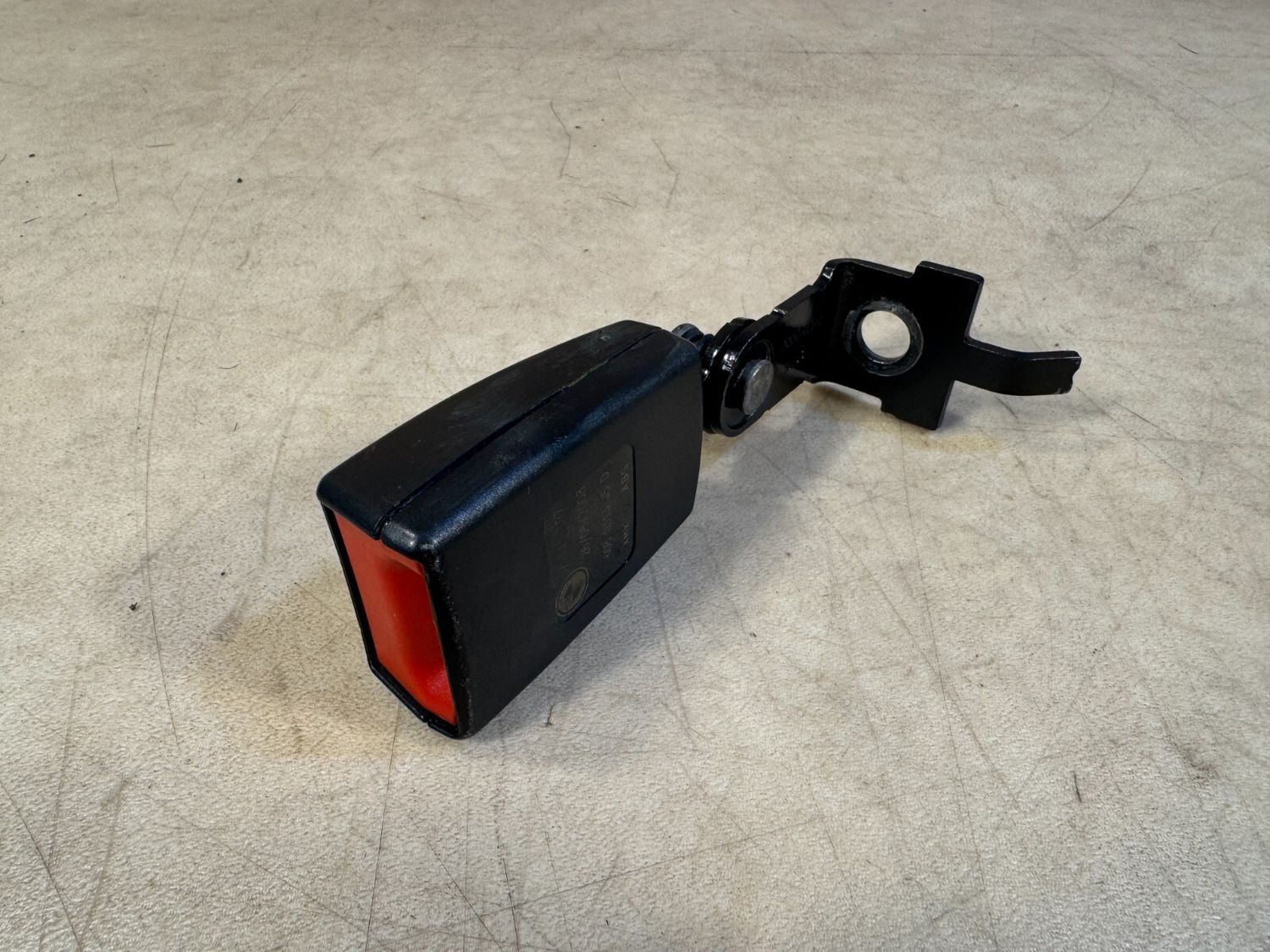 BMW X5 E70 LCI E70 X6 E71 E72 Lower strap rear Belt Lock Left Right 72117171197