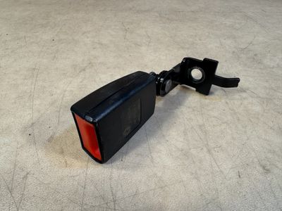 BMW X5 E70 LCI E70 X6 E71 E72 Долен ремък заден заключване на колана ляв десен 72117171197