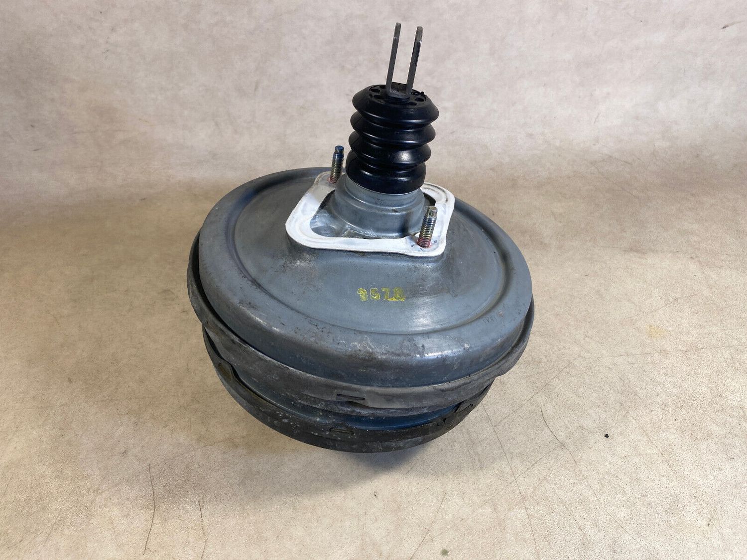 Mercedes G class W463 Genuine Brake Booster A0054303730