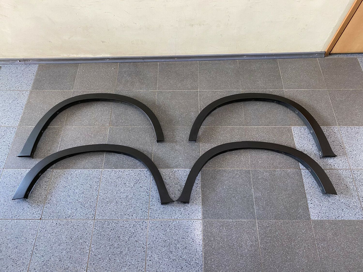 BMW X5 E70 E70 LCI OEM Fender Wheel Arch Cover SET x4 psc