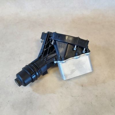 ОРИГИНАЛНО BMW F20 F30 G20 G30 G11 G15 Маслен филтър 8583895 &amp; Топлообменник 8583901