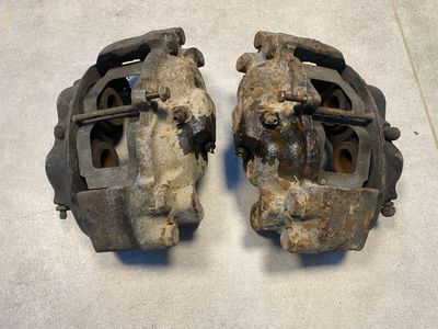 Mercedes G class W463 G400 4.0 cdi Genuine FRONT Brake Caliper SET