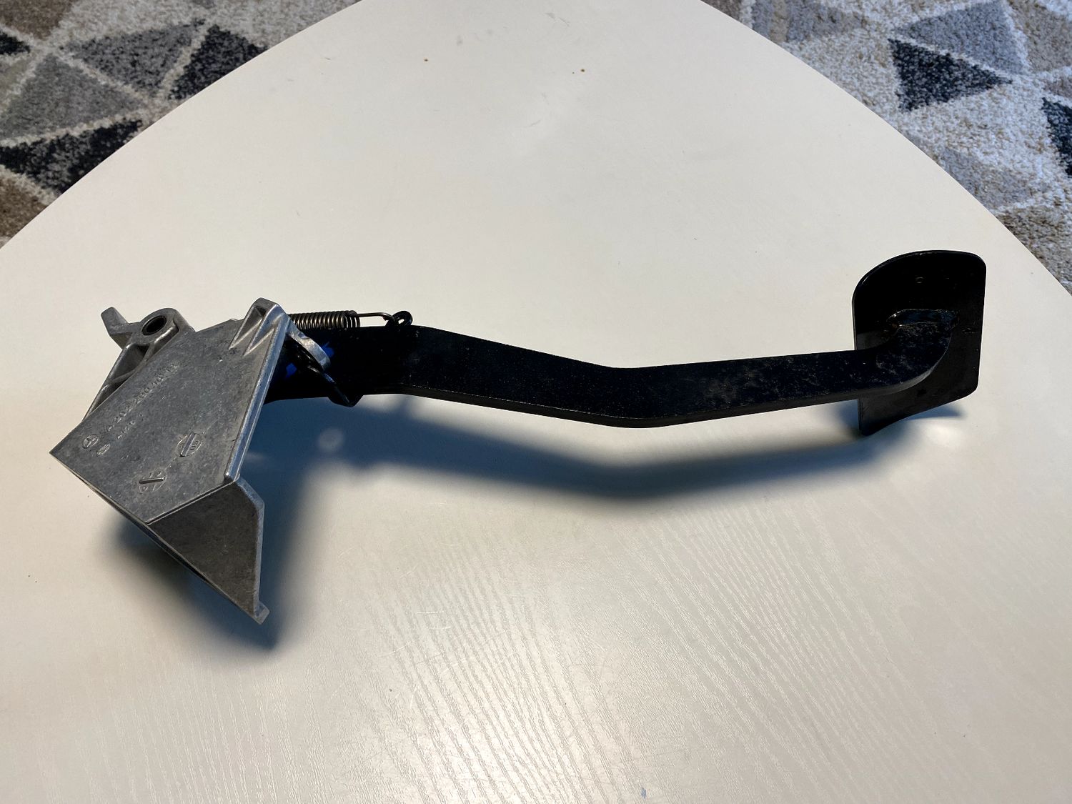 Mercedes G class W463 GENUINE BRAKE PEDAL With Bracket A4632904901