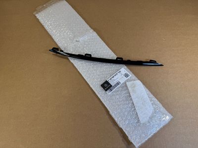Mercedes Benz VITO W447 GENUINE AMG BLACK FRONT RIGHT GRILLE TOP MOLDING TRIM