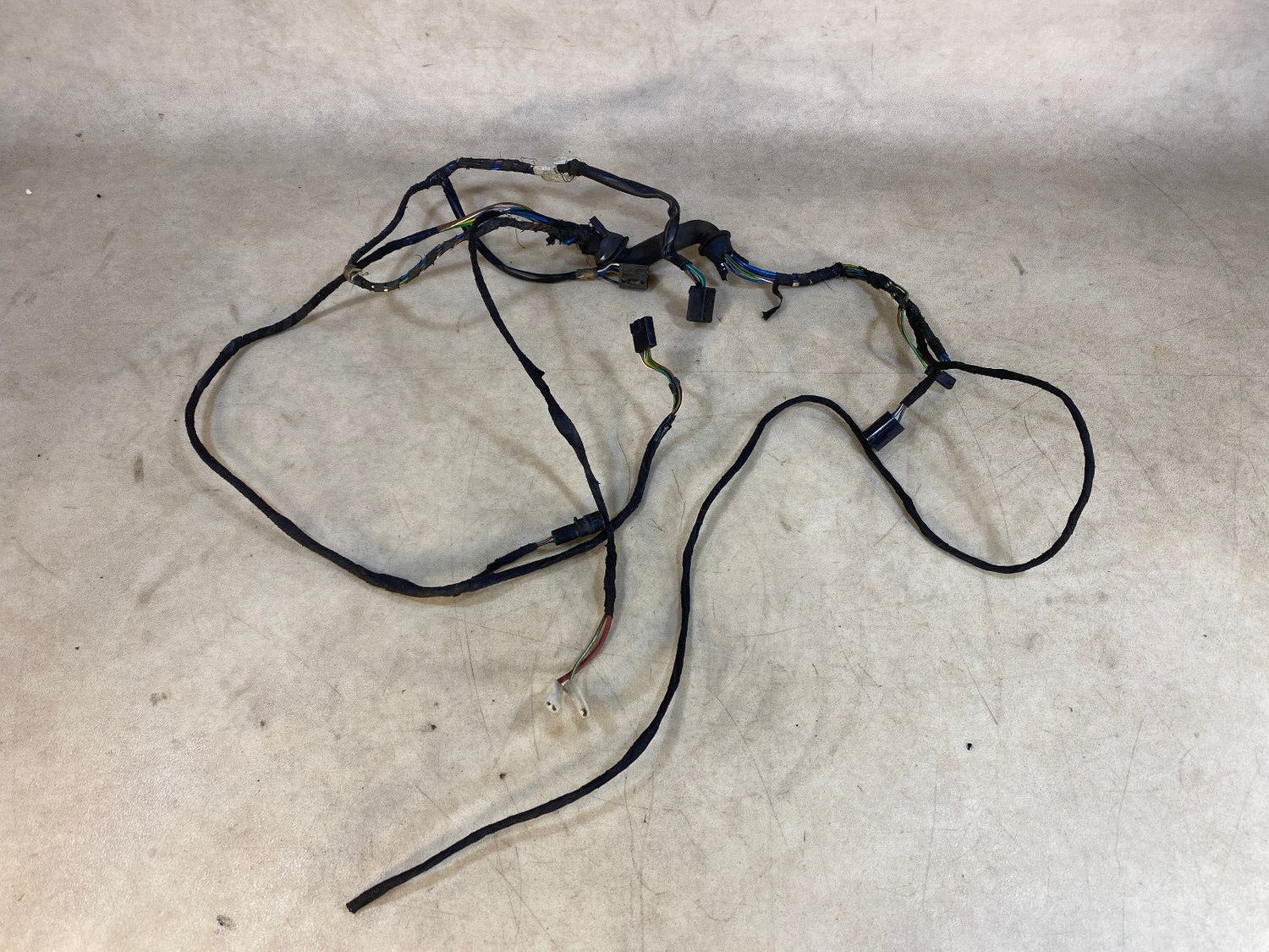 GENUINE BMW E23 7 SERIES Front Door Wiring 61121380035
