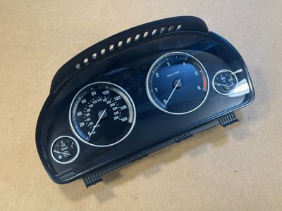 BMW 5 LCI F10 F11 X3 F25 X4 F26 X5 F15 Инструментална група Скоростомер MPH ДИЗЕЛ