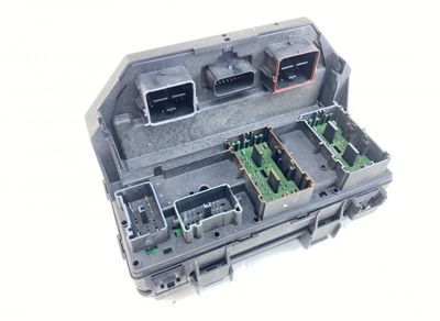 04692315AI Кутия с предпазители JEEP GRAND CHEROKEE IV (WK, WK2) (2010-2021)