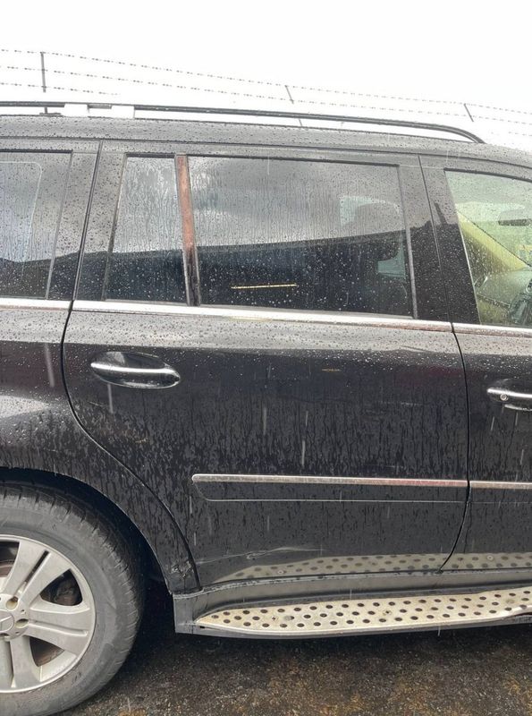 1647300405 Врата задна дясна MERCEDES-BENZ GL-CLASS (X164) (2006-2012)