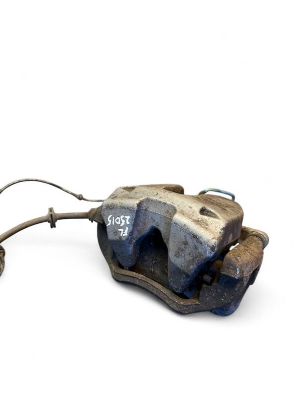 34106872799 6872799 34106882255 6882255 Спирачен апарат преден ляв BMW 5 (G30, G31) (2016-2024)