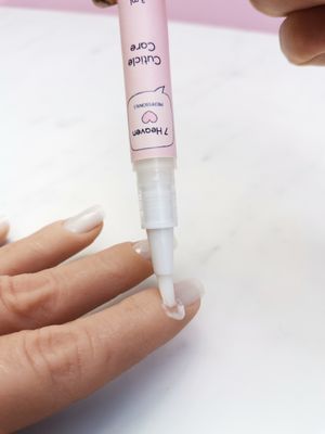 Cuticle Care -kynsinauhojen hoitokynä