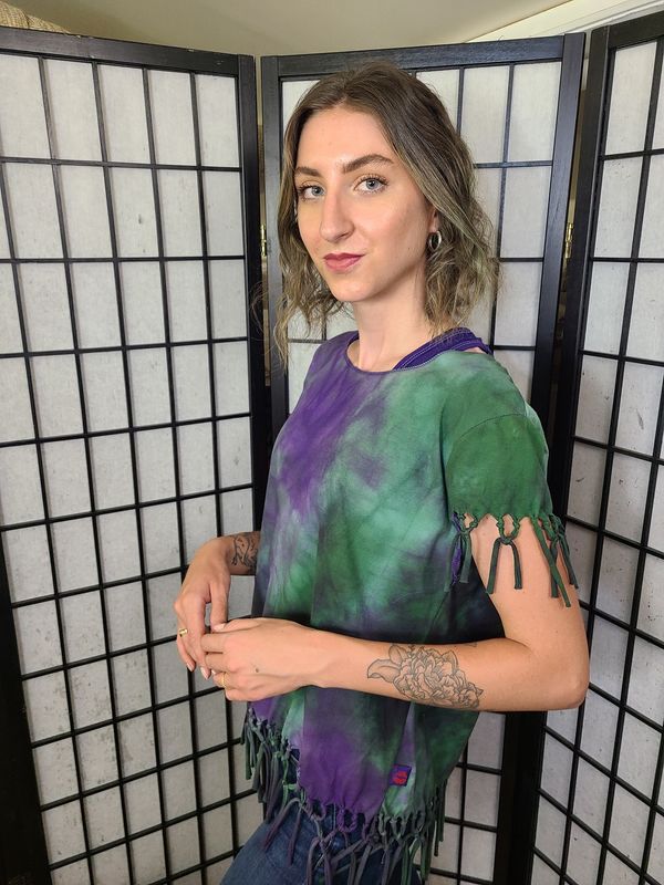Bejeweled cropped sky-dye short-sleeved Fringe-Styled Tee with a Tear Drop Shape in the Back