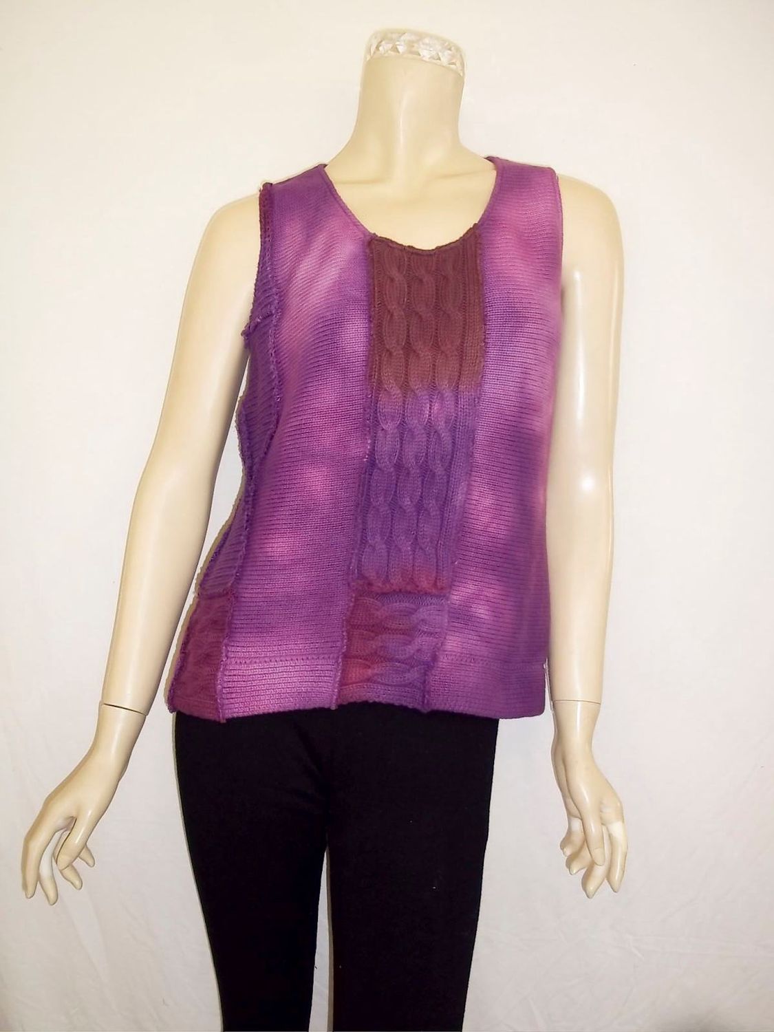 Bejeweled Cropped Sky-Dye Sleeveless Shirt in Red Autumn Morning