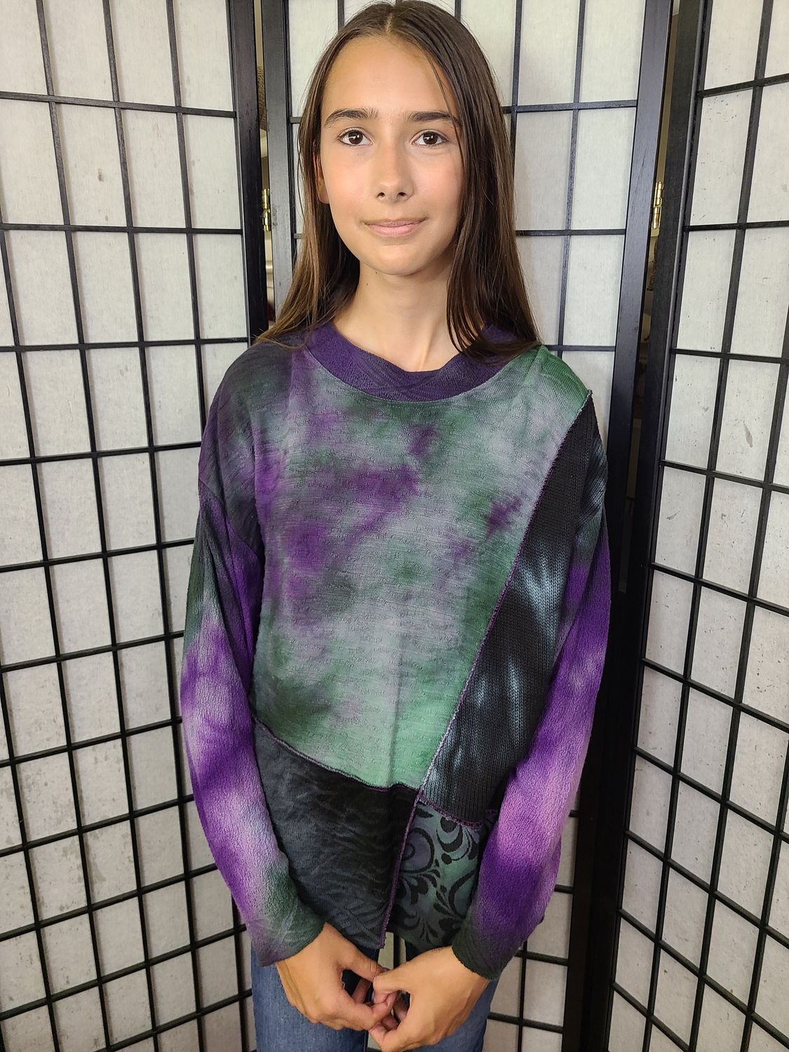 Bejeweled Long Sky-Dye Long-Sleeved Boxy Pullover in Green Spring