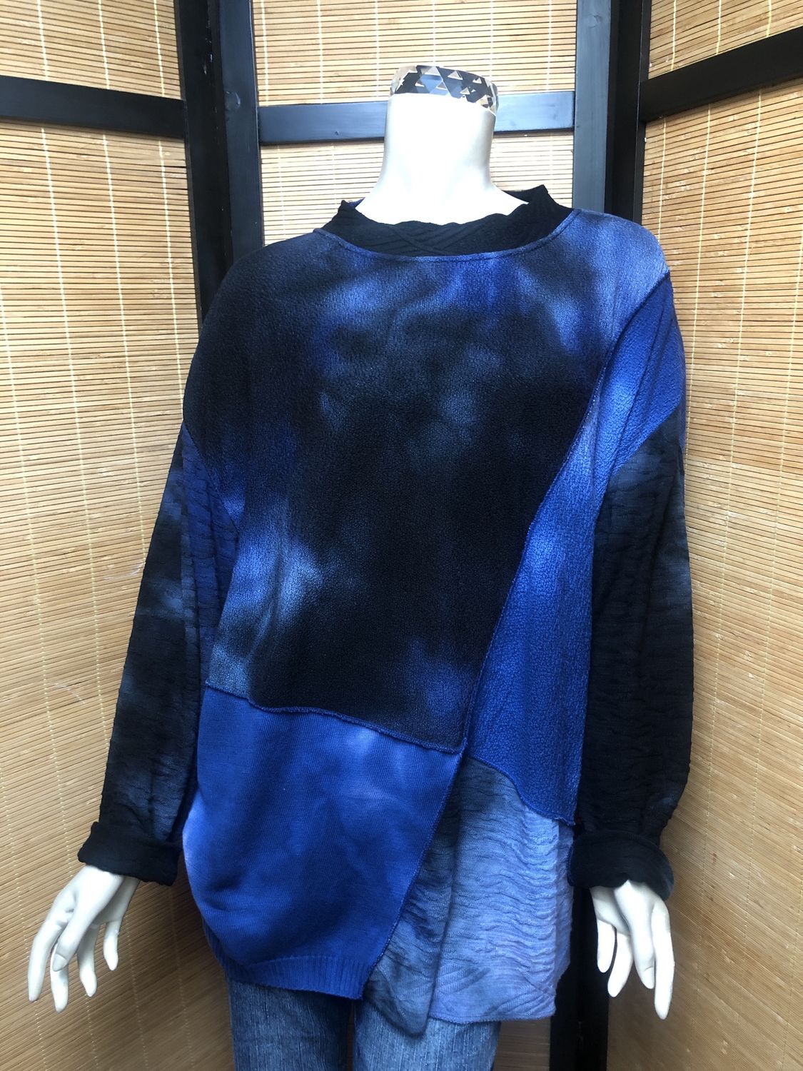 Bejeweled Long Sky-Dye Long-Sleeved Pullover in Blue Midnight Autumn