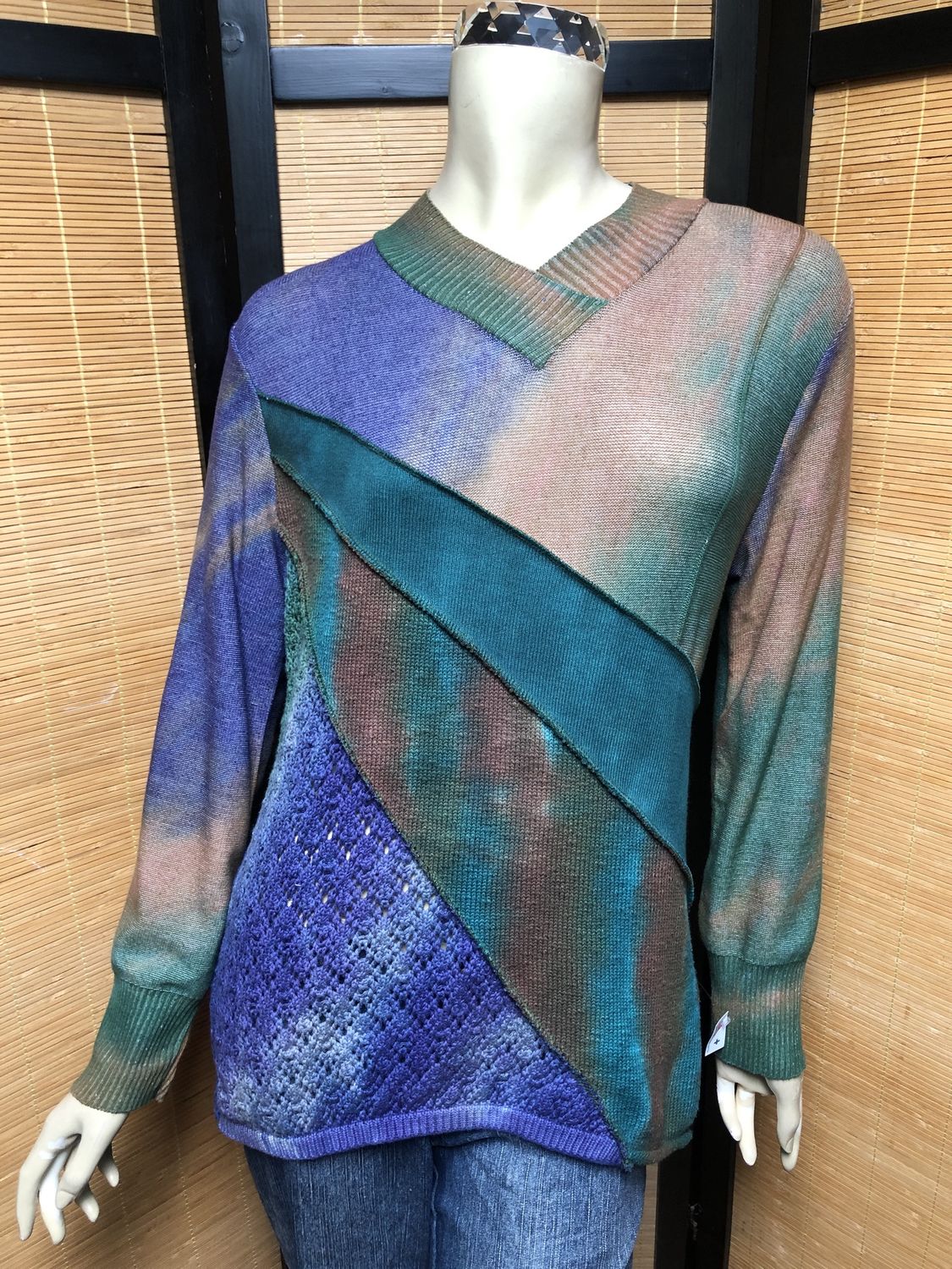 Bejeweled Long Sky-Dye Long-Sleeved Pullover in Beige Autumn Delight