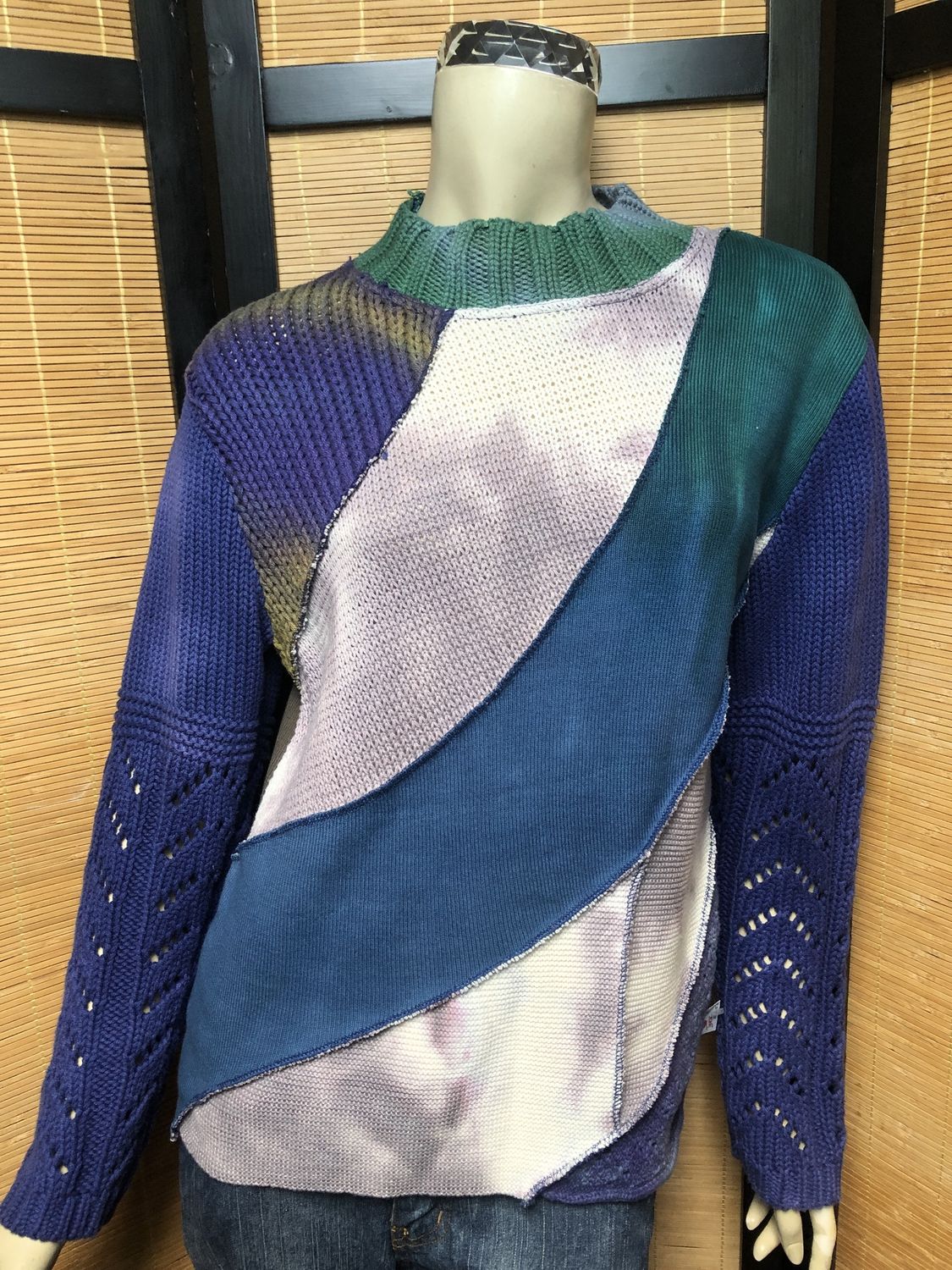 Bejeweled Long Sky-Dye Long-Sleeved Pullover in Blue Texture Sweatheart
