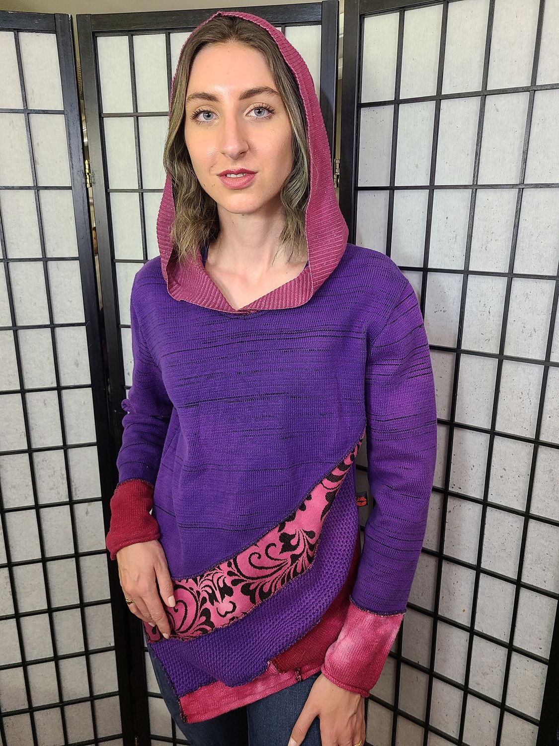 Bejeweled Long Sky-Dye Long-Sleeved Hooded Pullover in Spring Purple Prime