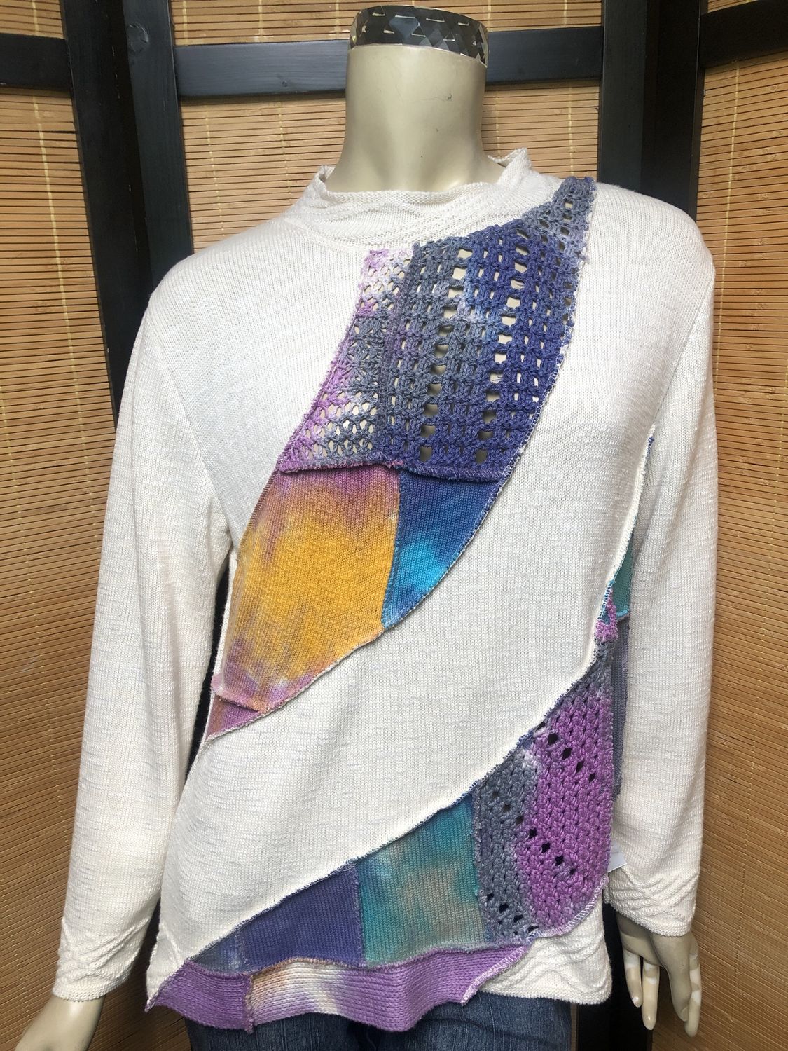 Fresh Fruit Sky-Dye Long Long-Sleeved Crew-Necked Sustainable Pullover in Sunrise Spring Color