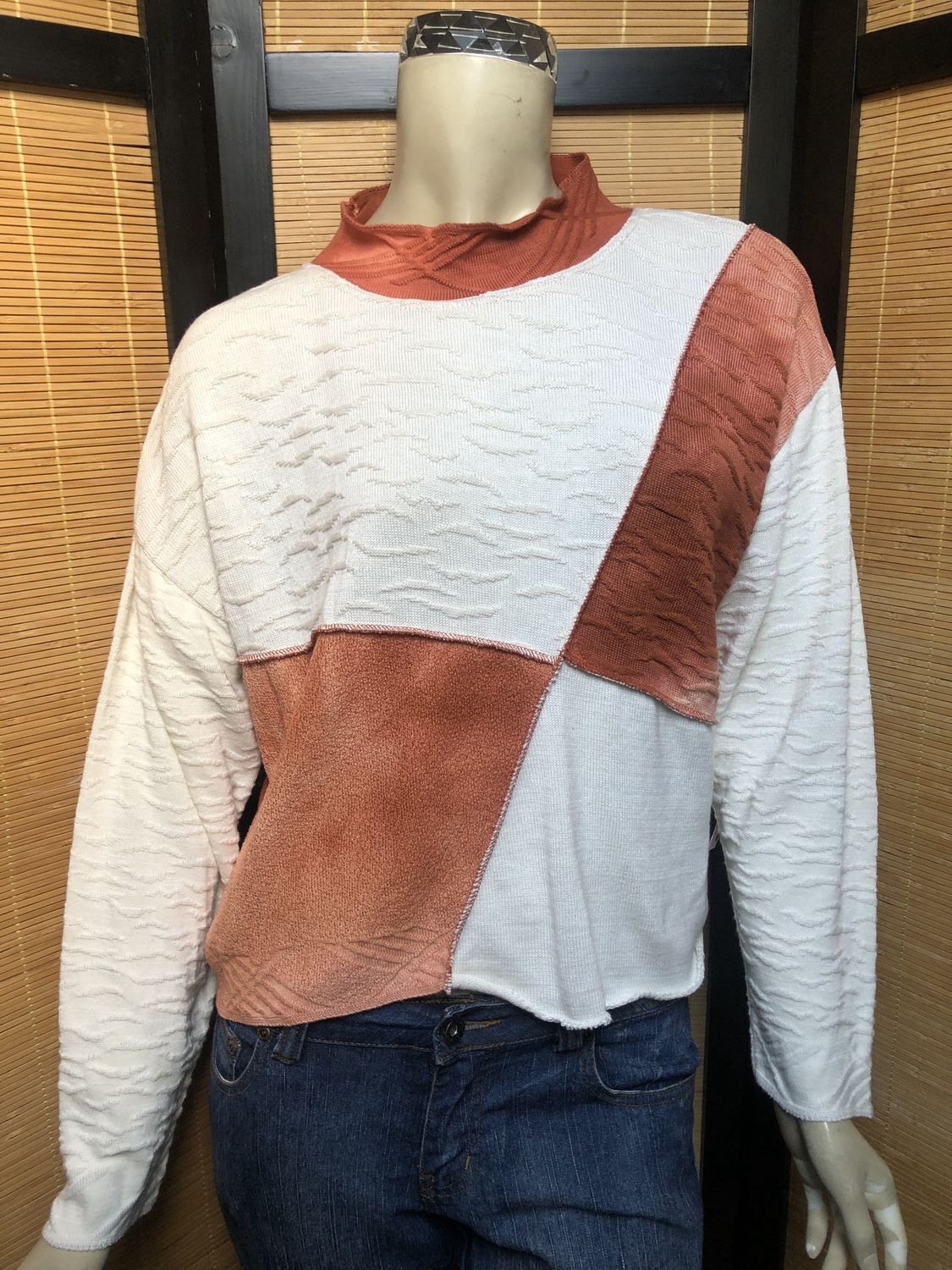 Fresh Fruit Sky-Dye Cropped Long-Sleeved Crew-Necked Pullover in Burnt Meadow Spring