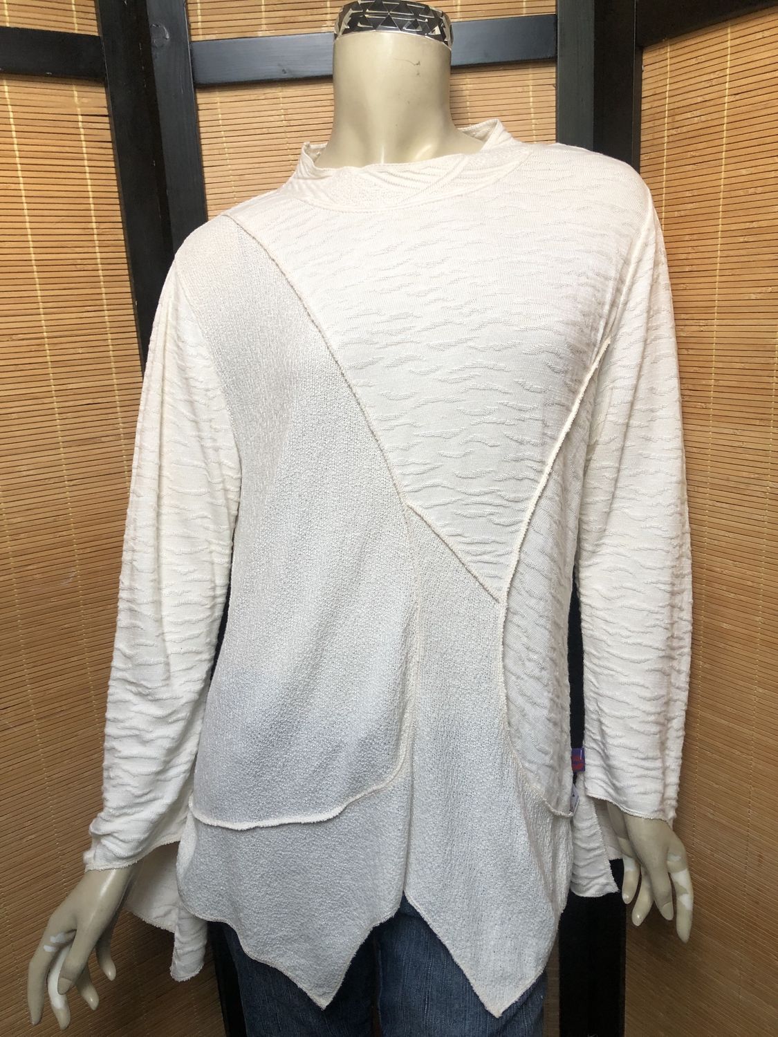 Fresh Fruit Sky-Dye Long Long-Sleeved Crew-Necked Pullover in Pale Shining Spring