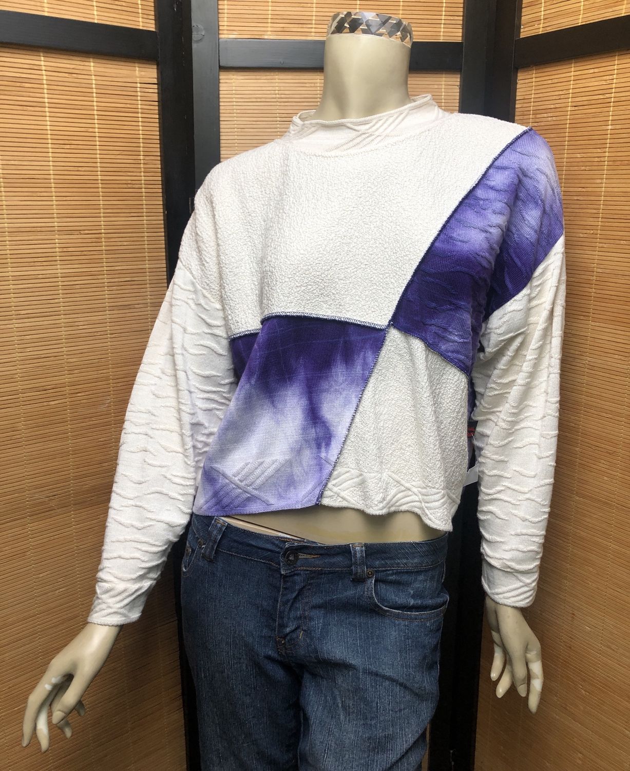 Fresh Fruit Sky-Dye Cropped Long-Sleeved Crew-Necked Pullover in Midnight Hour Breeze