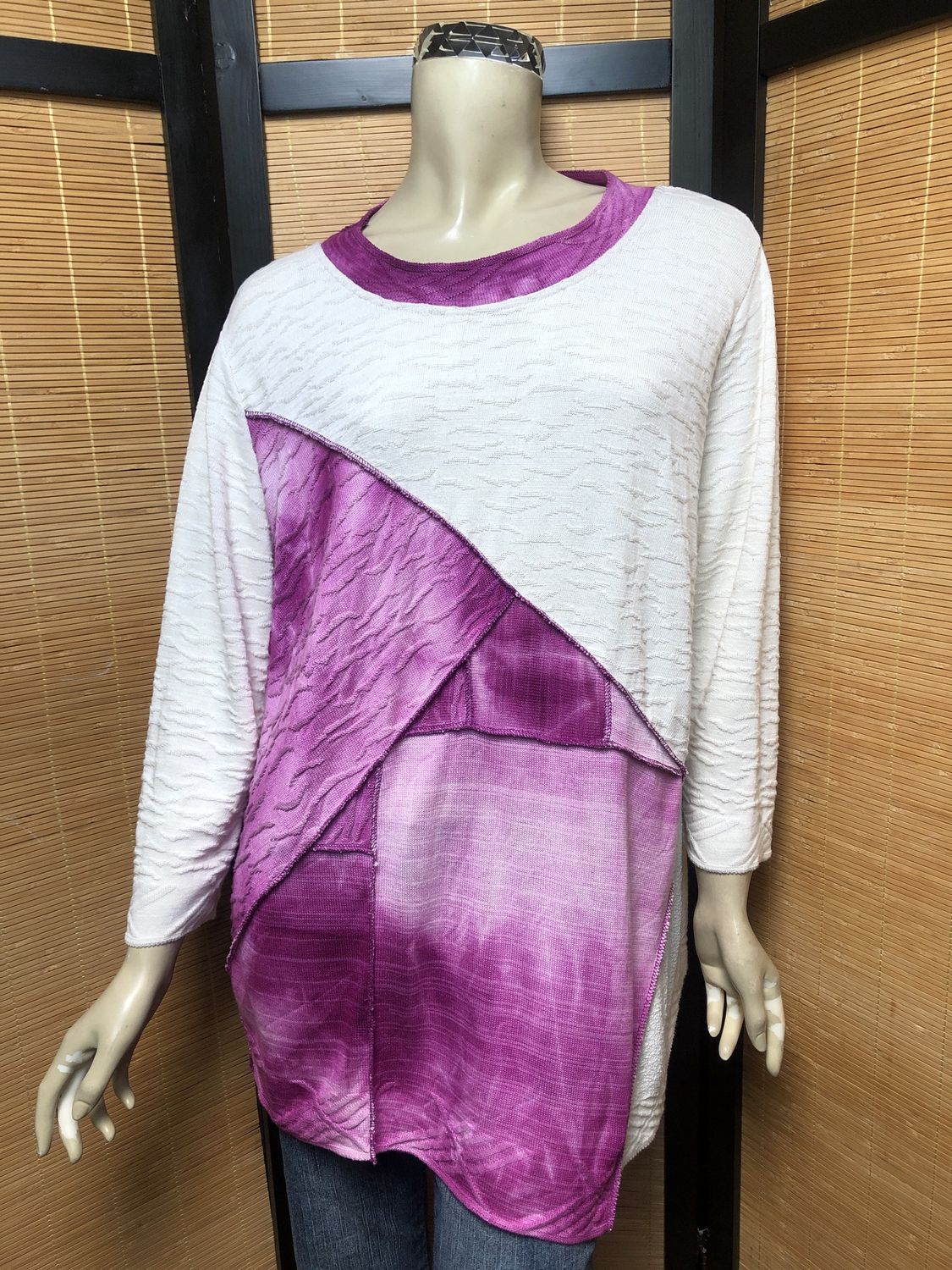 Fresh Fruit Sky-Dye Long Long-Sleeved Crew-Necked Pullover in Rouge Sunrise Delights