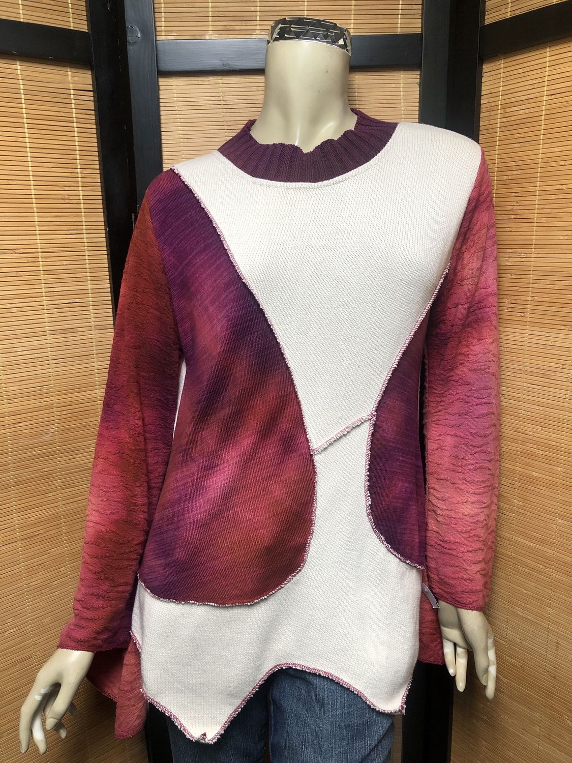 Fresh Fruit Sky-Dye Long Long-Sleeved Crew-Necked Pullover in Colorful Glowing Bliss