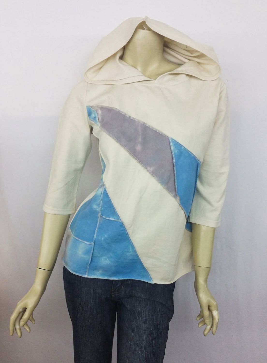 Fresh Fruit Sky-Dye Cropped Pullover in Blue Cloudy Spring