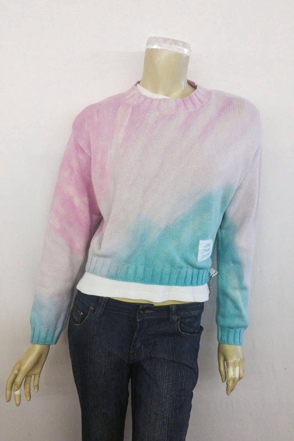 Fresh Fruit Sky-Dye Cropped Pullover in Calming Warm Spring