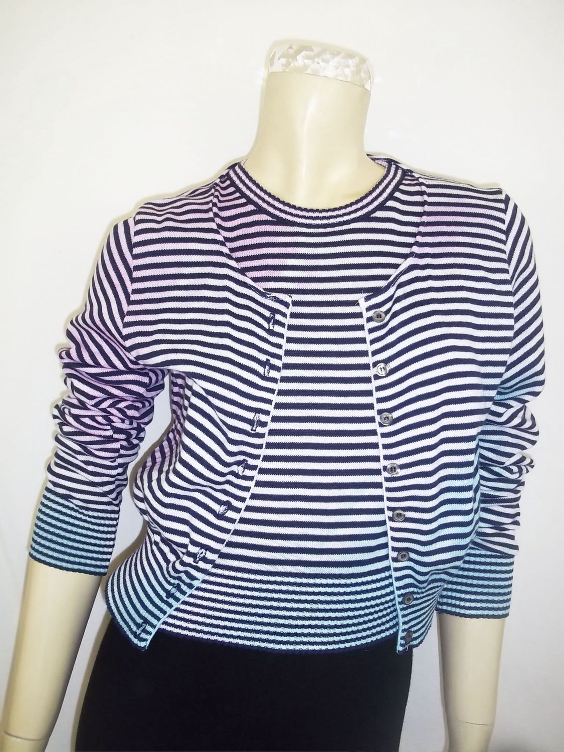 Cropped cardigan w/ sleeveless top