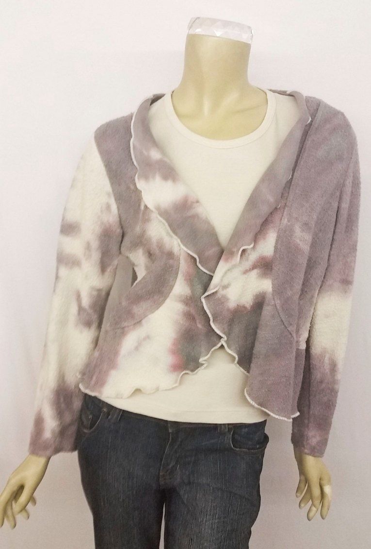 Fresh Fruit Sky-Dye Short Cardigan in Gray Dove Spring