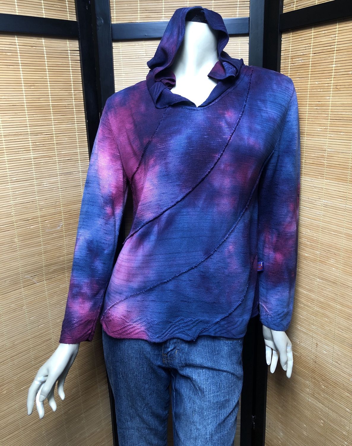 Bejeweled Mid Sky-Dye Long-Sleeved Hooded Pullover in Autumn Sunrise Leaves