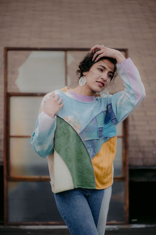 Sunrise Pullover in Spring Sky