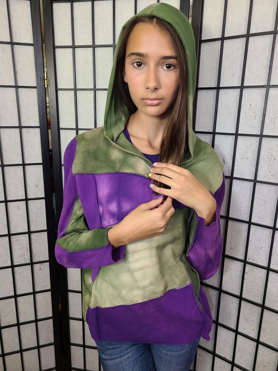 Bejeweled Mid Sky-Dye Long-Sleeved Hooded Pullover in Green Springtide