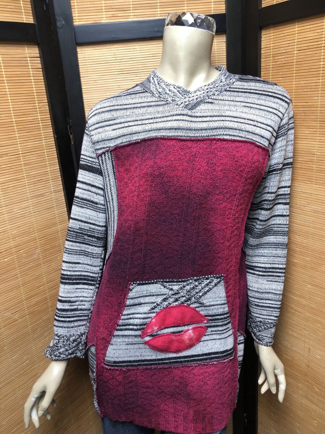 Bejeweled Long Sky-Dye Long-Sleeved Pullover with Pockets in Autumn Leaves Kiss