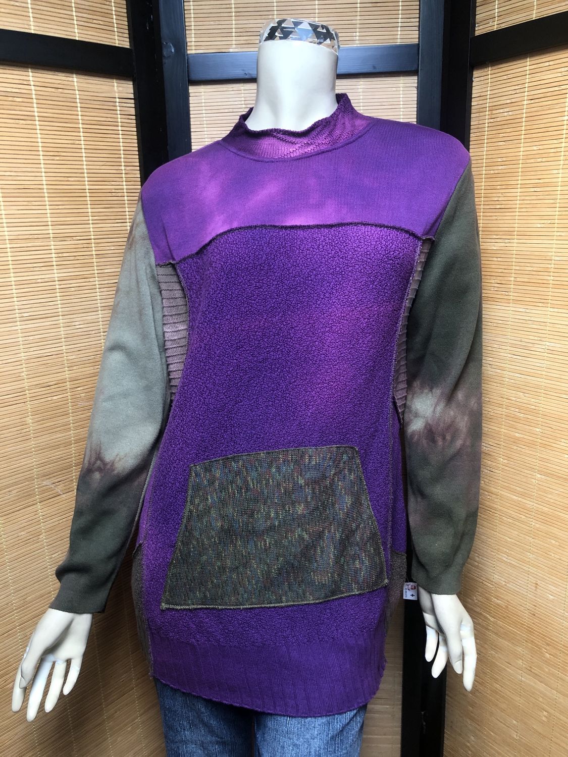 Bejeweled Long Sky-Dye Long-Sleeved Pullover w/Pockets in Purple Autumn Meadow