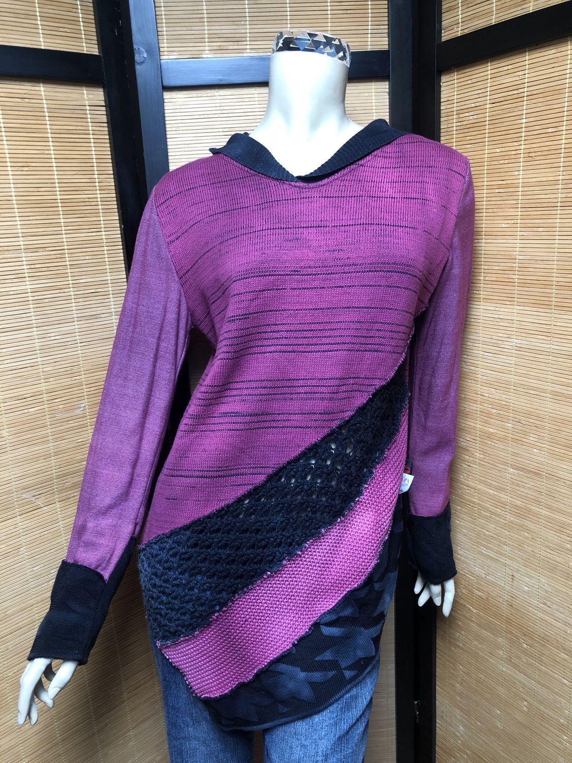 Bejeweled Long Sky-Dye Long-Sleeved Pullover in Stylish Fall Pink