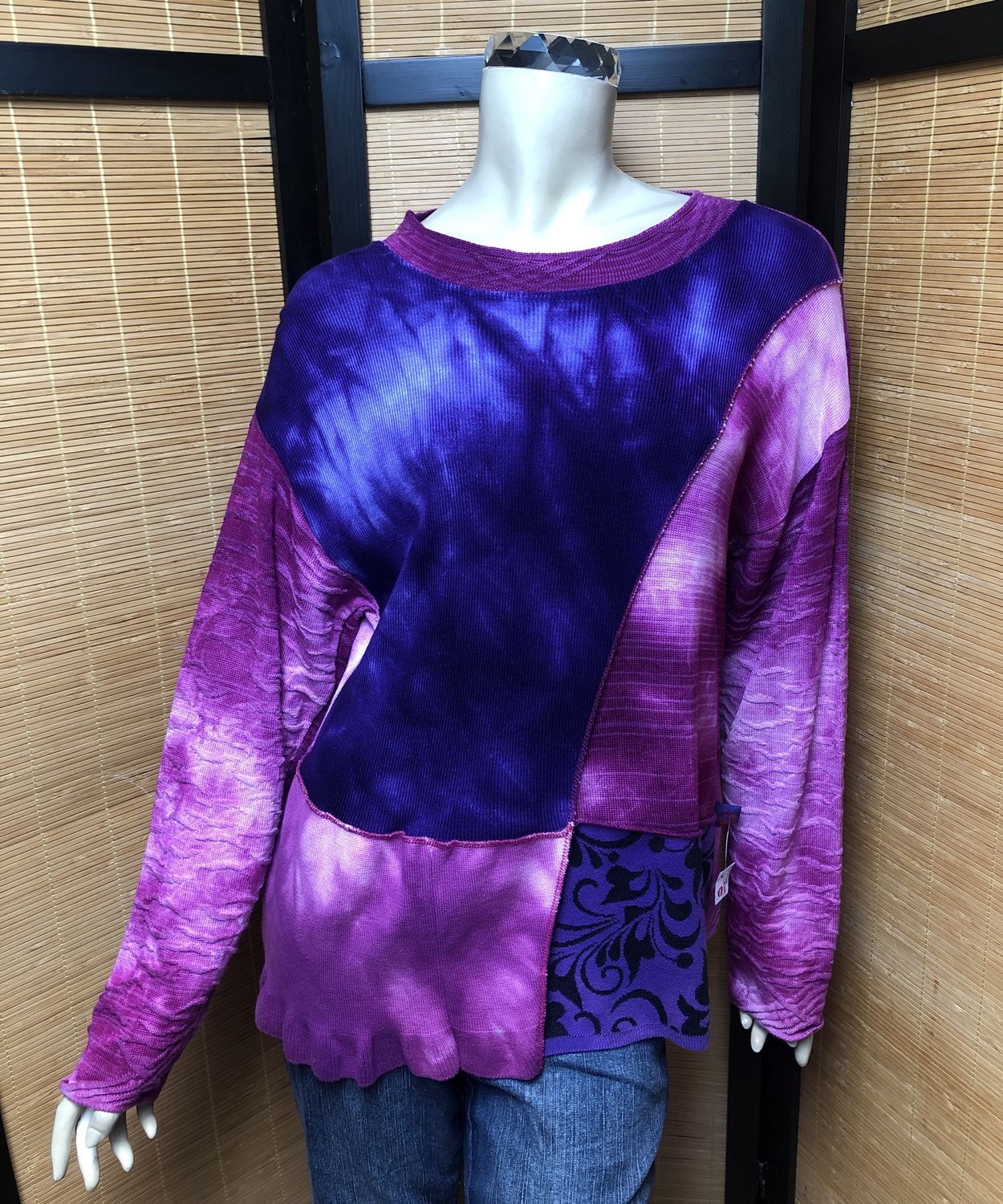 Bejeweled Long Sky-Dye Long-Sleeved Pullover in Lovable Fall Beauty