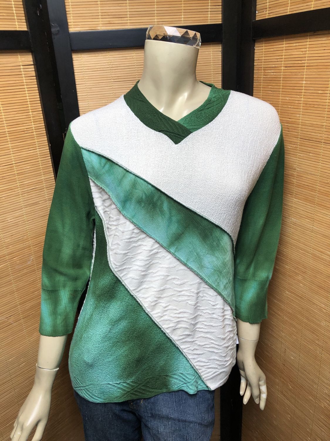 Fresh Fruit Sky-Dye Mid 3/4 Sleeved Pullover in Green Paradise Spring
